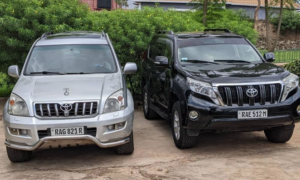 4x4 car rental Rwanda Uganda for self drive