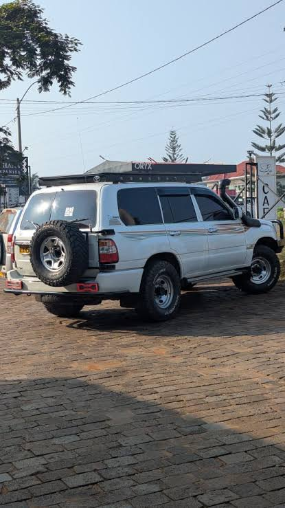 Rwanda Uganda car rental for self drive road trip
